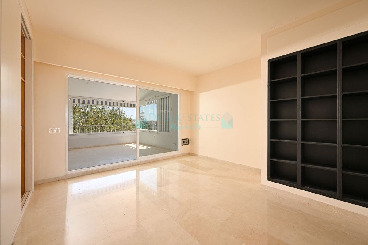 Apartamento en venta en Rio Real, Marbella Este