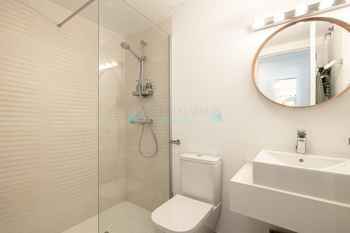 Ground Floor Apartment for sale in Estepona