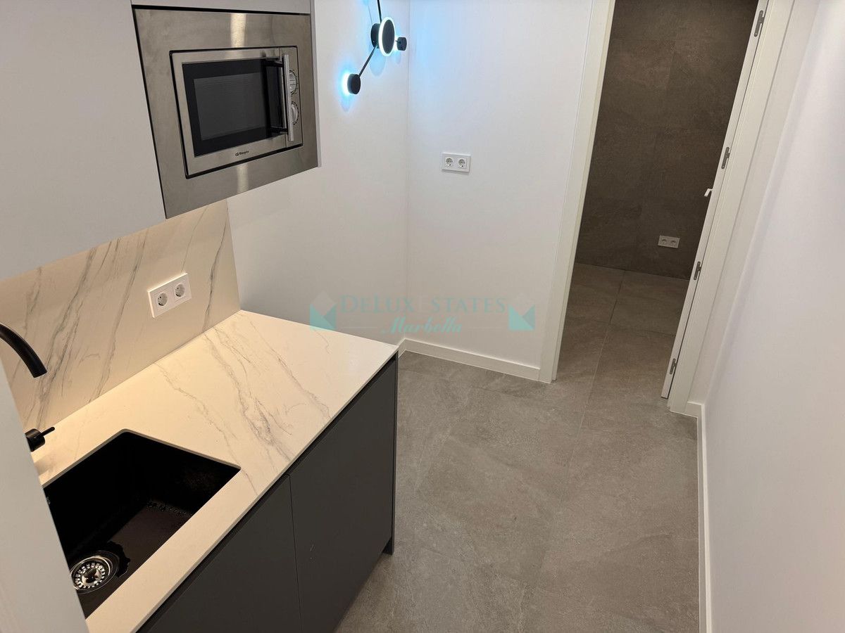 Office for sale in Marbella