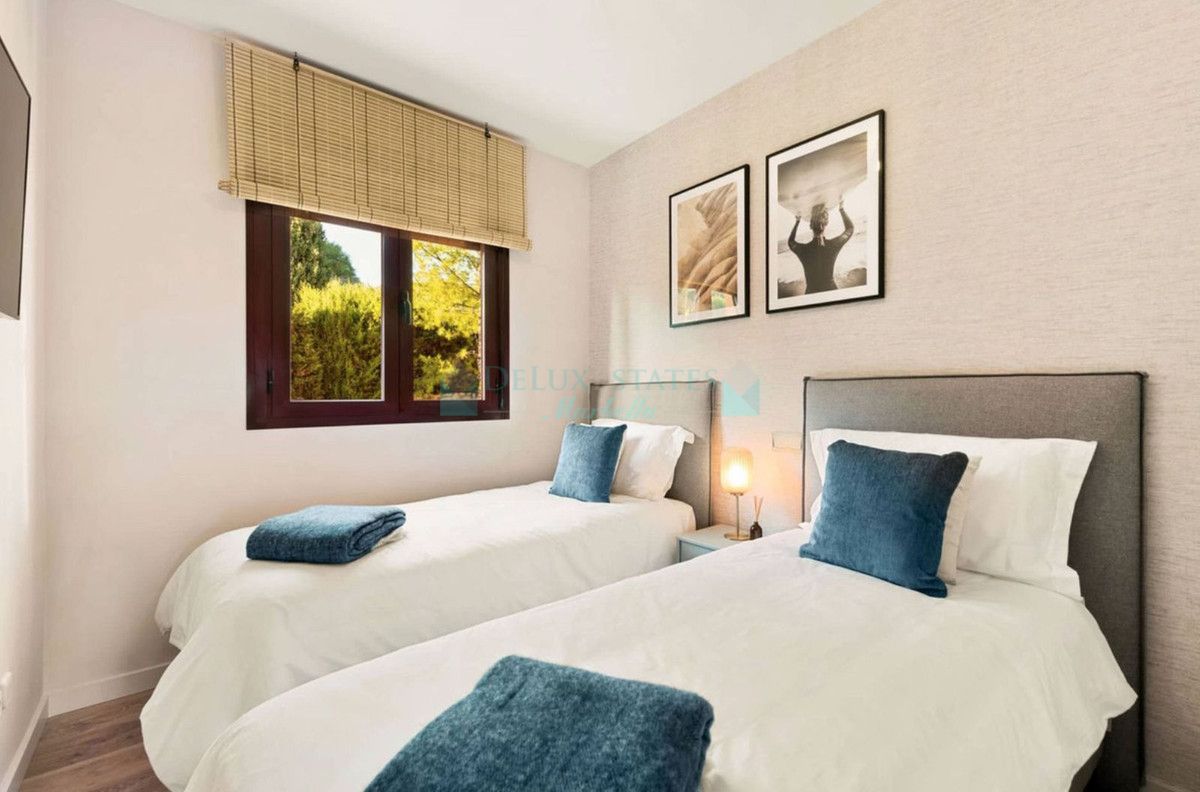 Apartment for sale in Benahavis