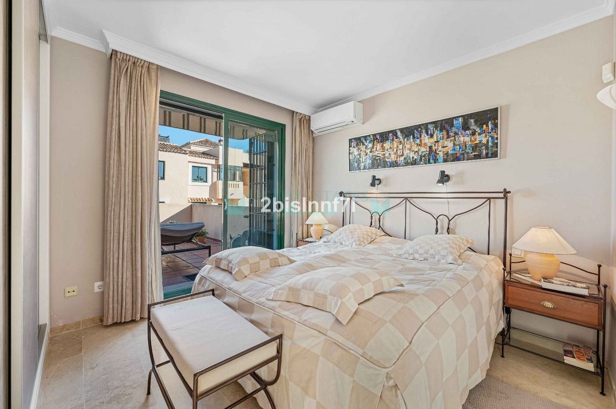 Apartment for sale in Elviria, Marbella East