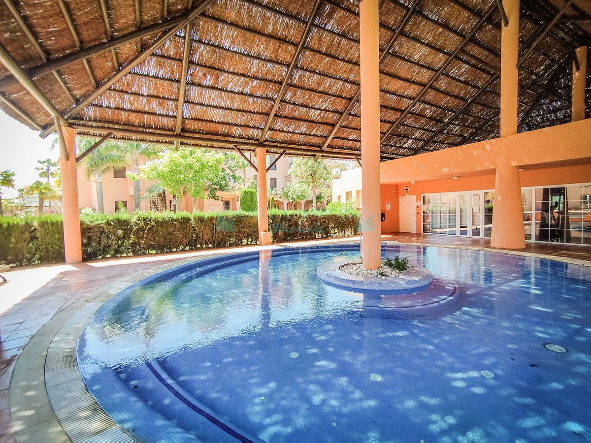 Apartamento en alquiler en Hacienda del Sol, Estepona
