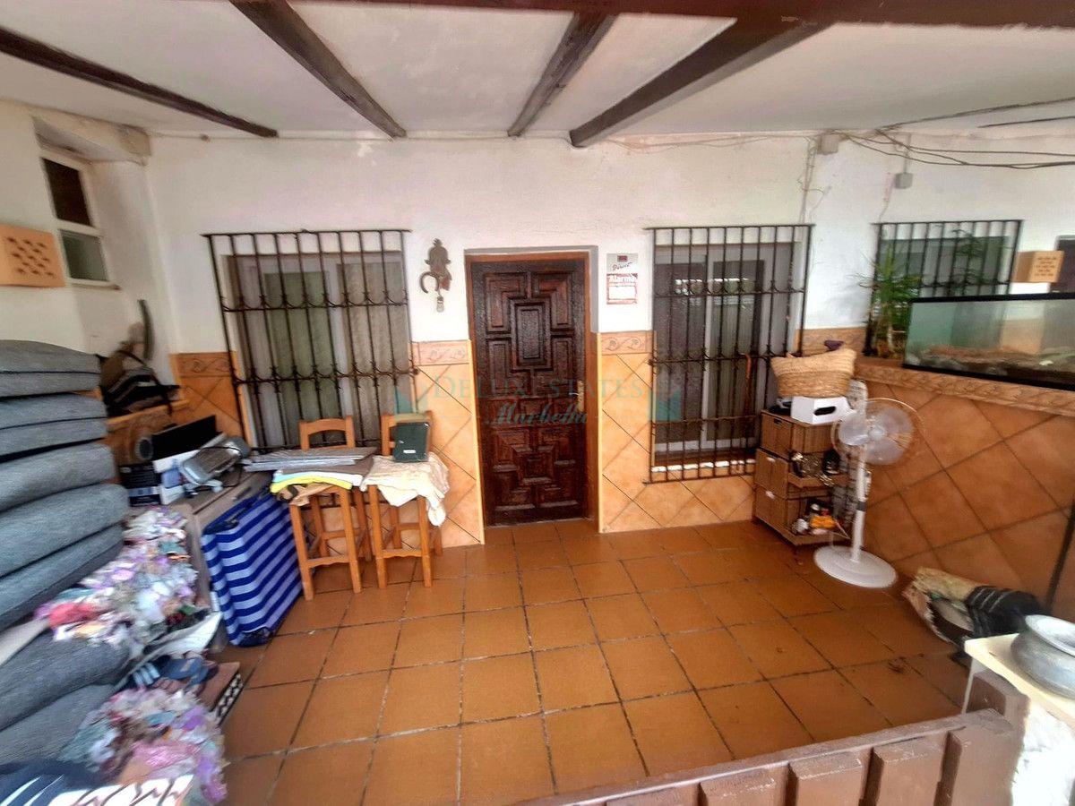 Villa en venta en Costabella, Marbella Este