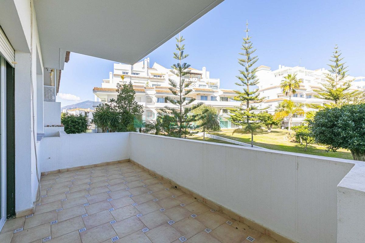 Apartment for sale in Nueva Andalucia