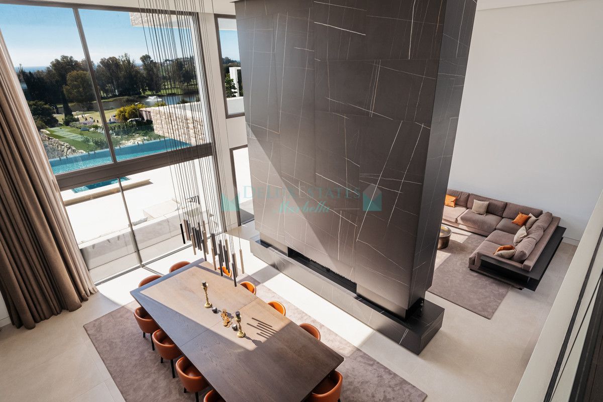 Villa for sale in Benahavis