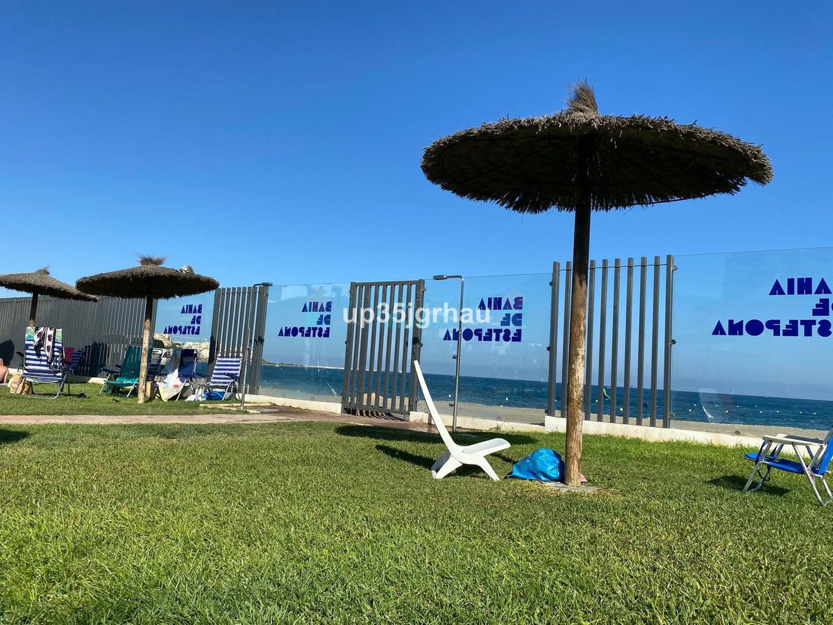 Apartment for sale in Estepona