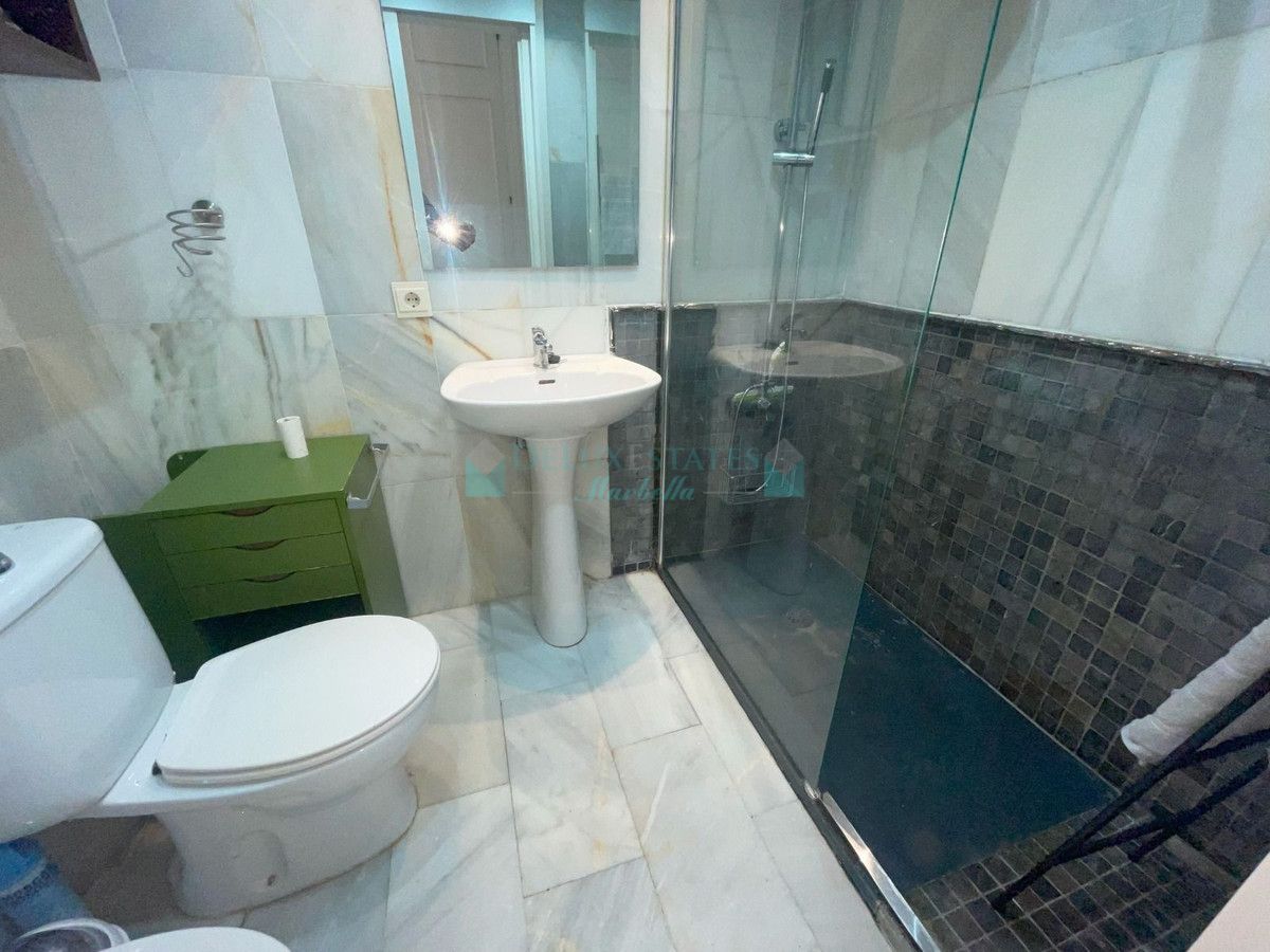 Ground Floor Apartment for sale in Estepona