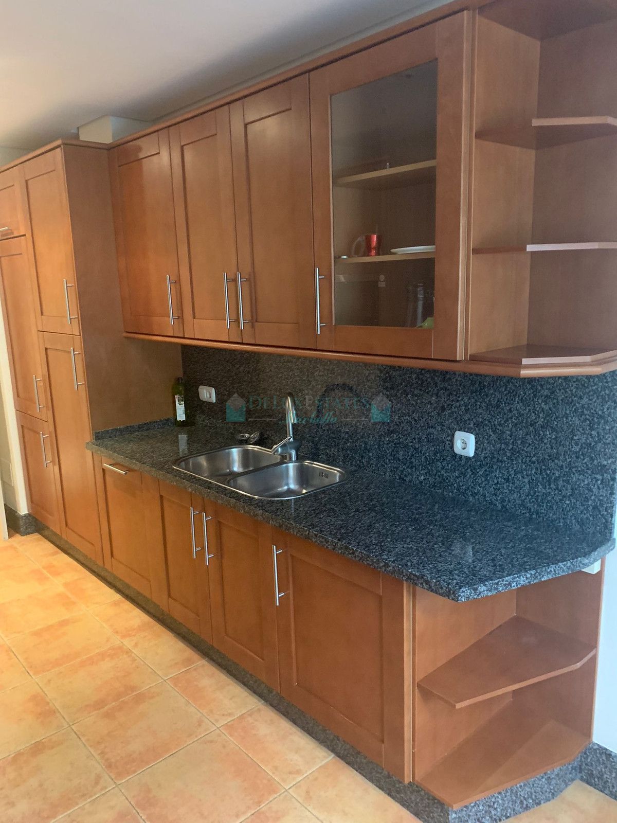 Ground Floor Apartment for sale in Bahia de Marbella, Marbella East