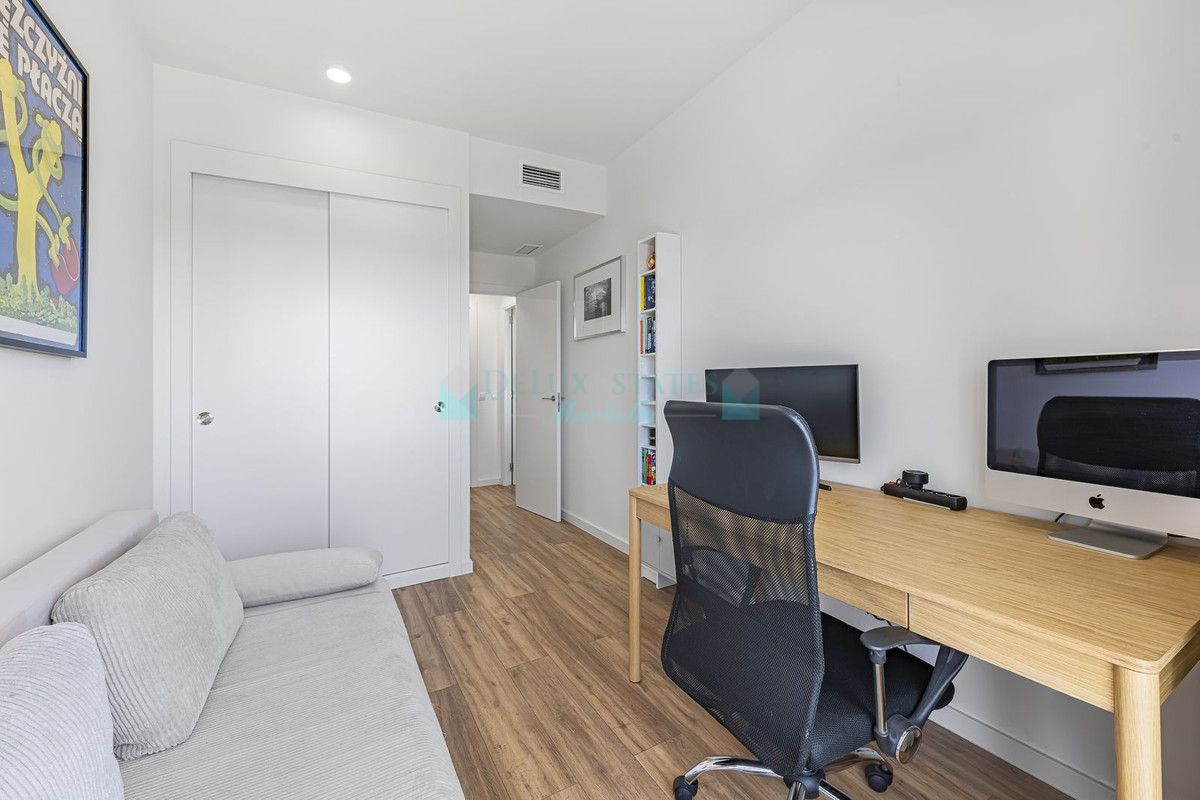 Ground Floor Apartment for sale in Estepona
