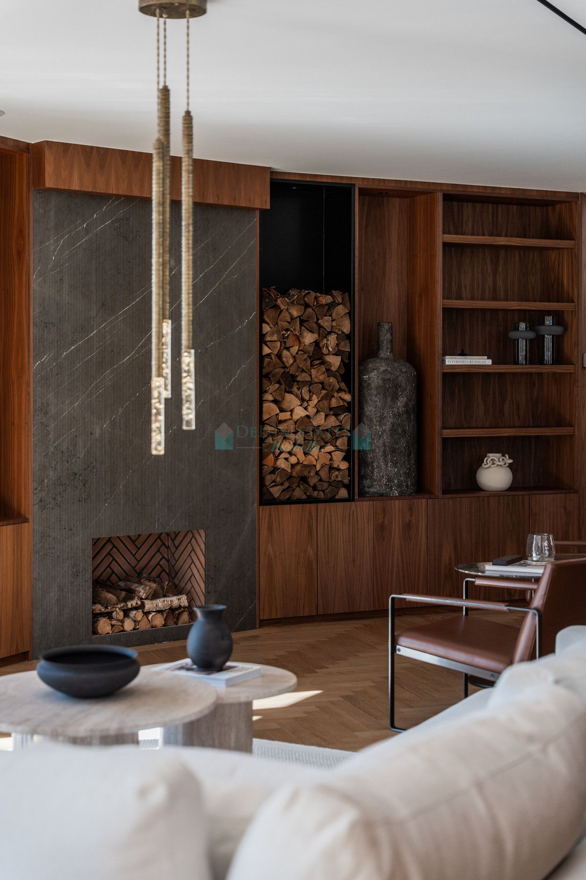 Villa for sale in Nueva Andalucia