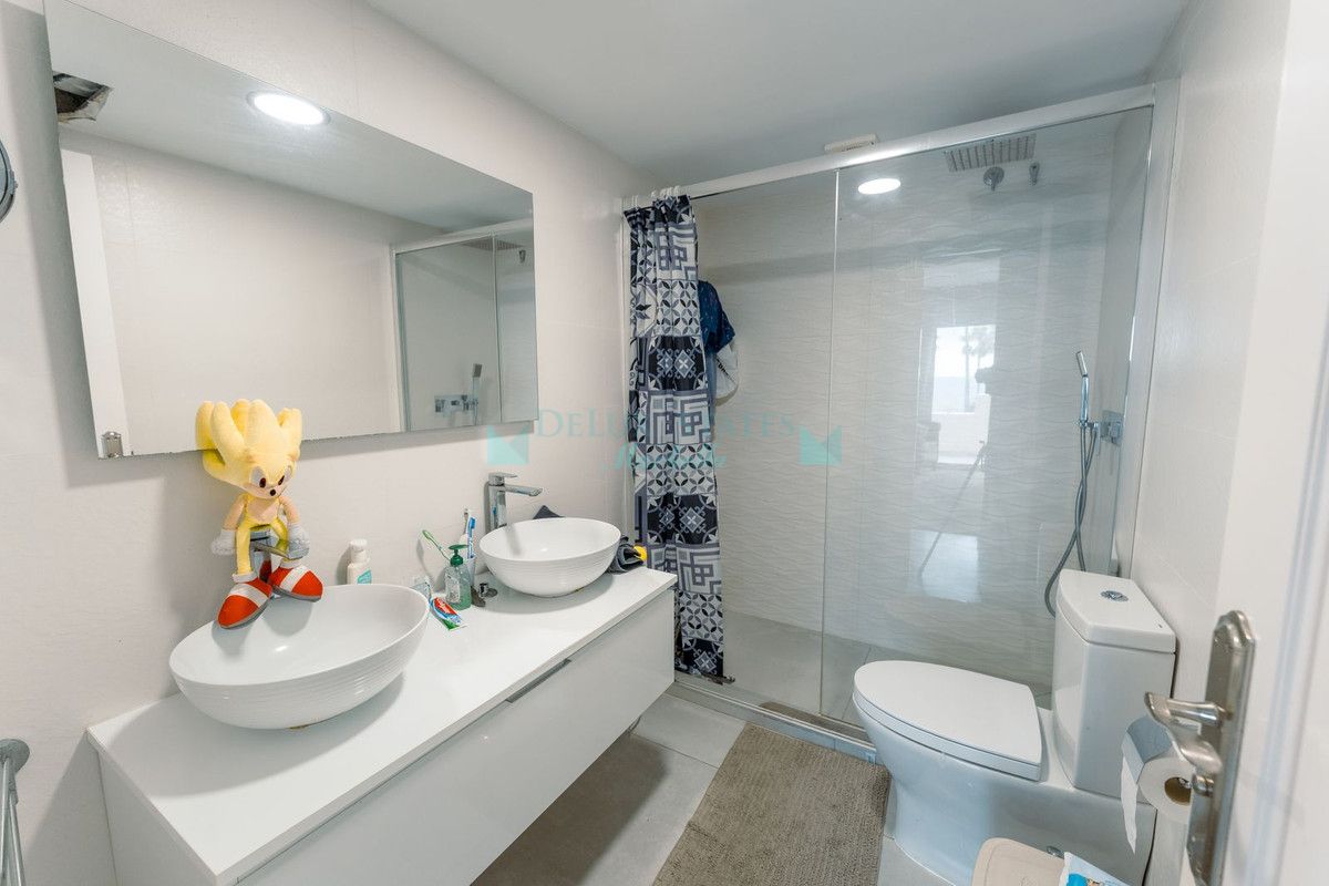 Town House for sale in New Golden Mile, Estepona