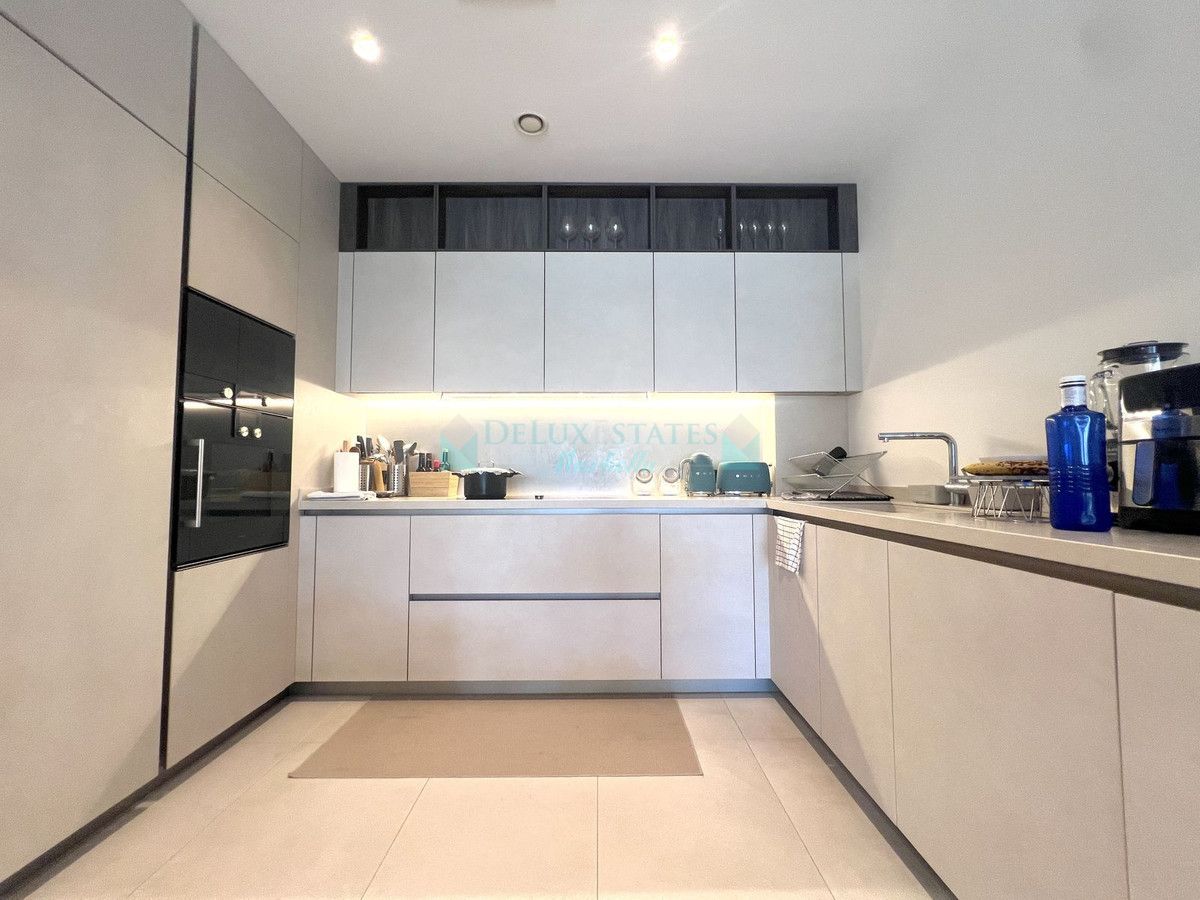 Ground Floor Apartment for sale in Marbella Golden Mile