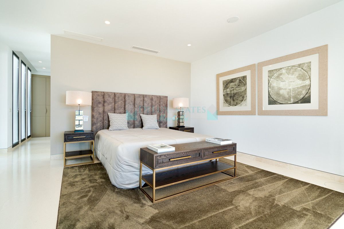 Villa for sale in Benahavis