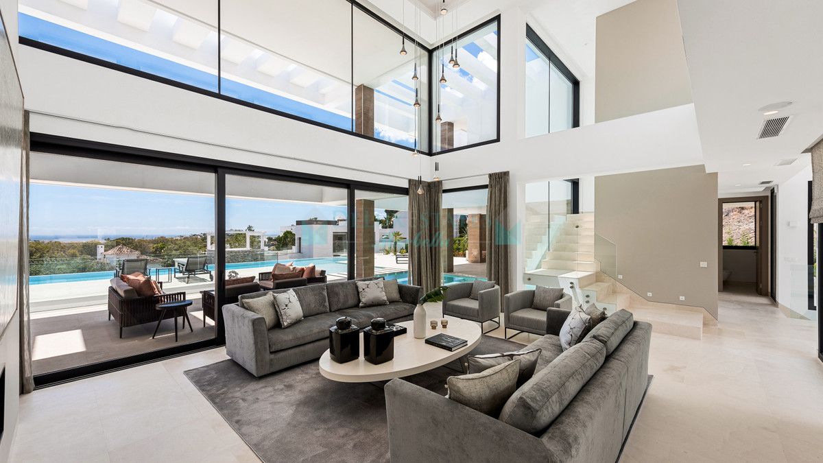 Villa for sale in Benahavis