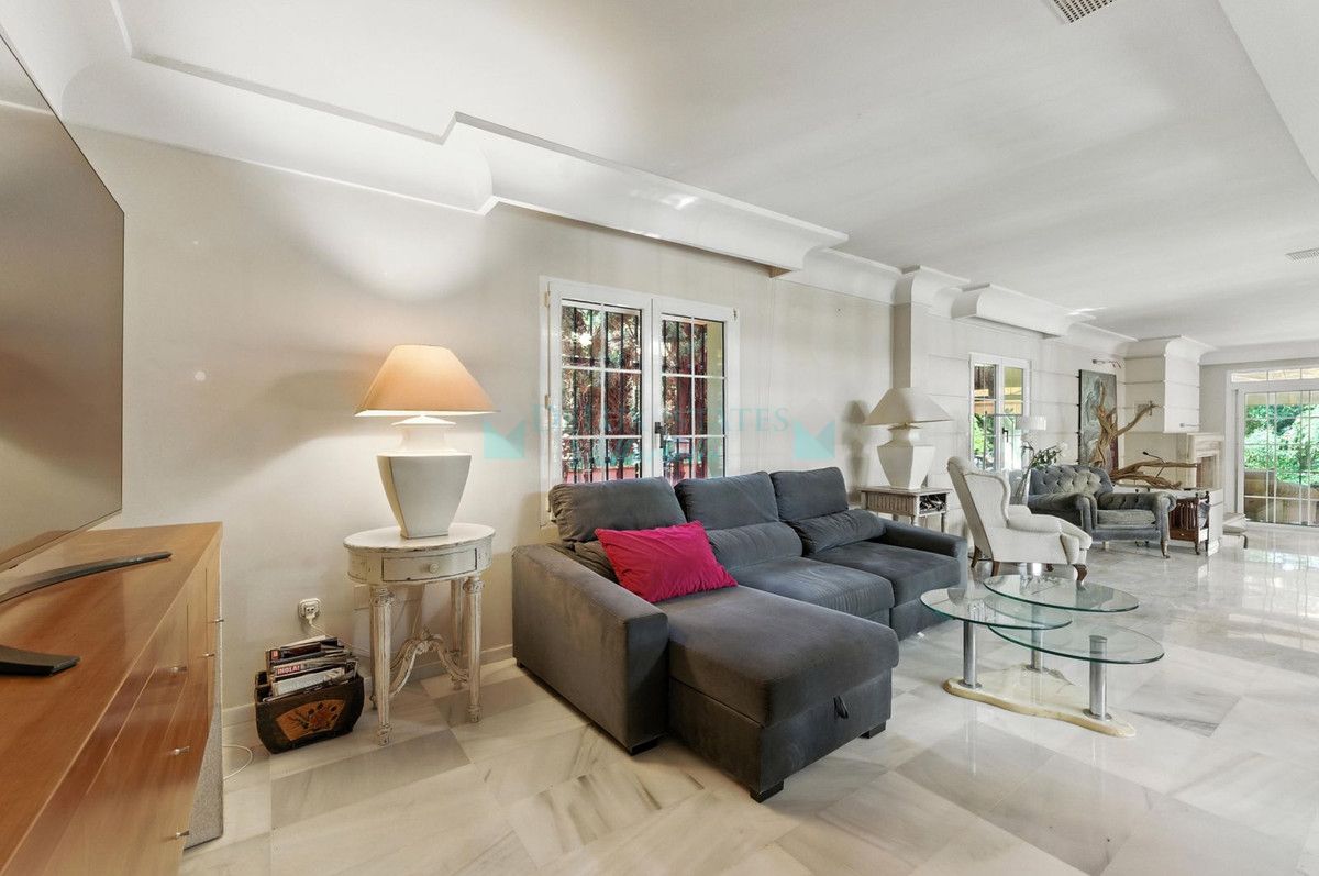 Villa for sale in Marbella