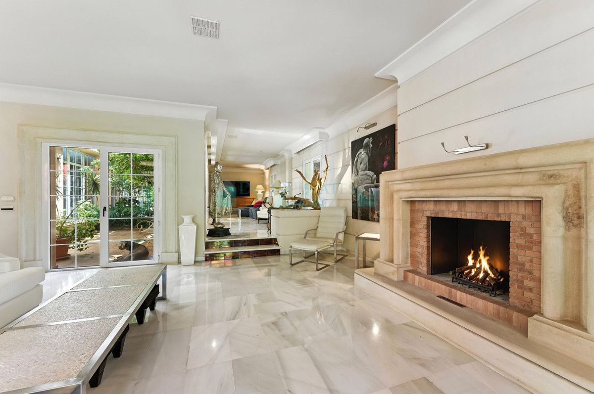 Villa for sale in Marbella