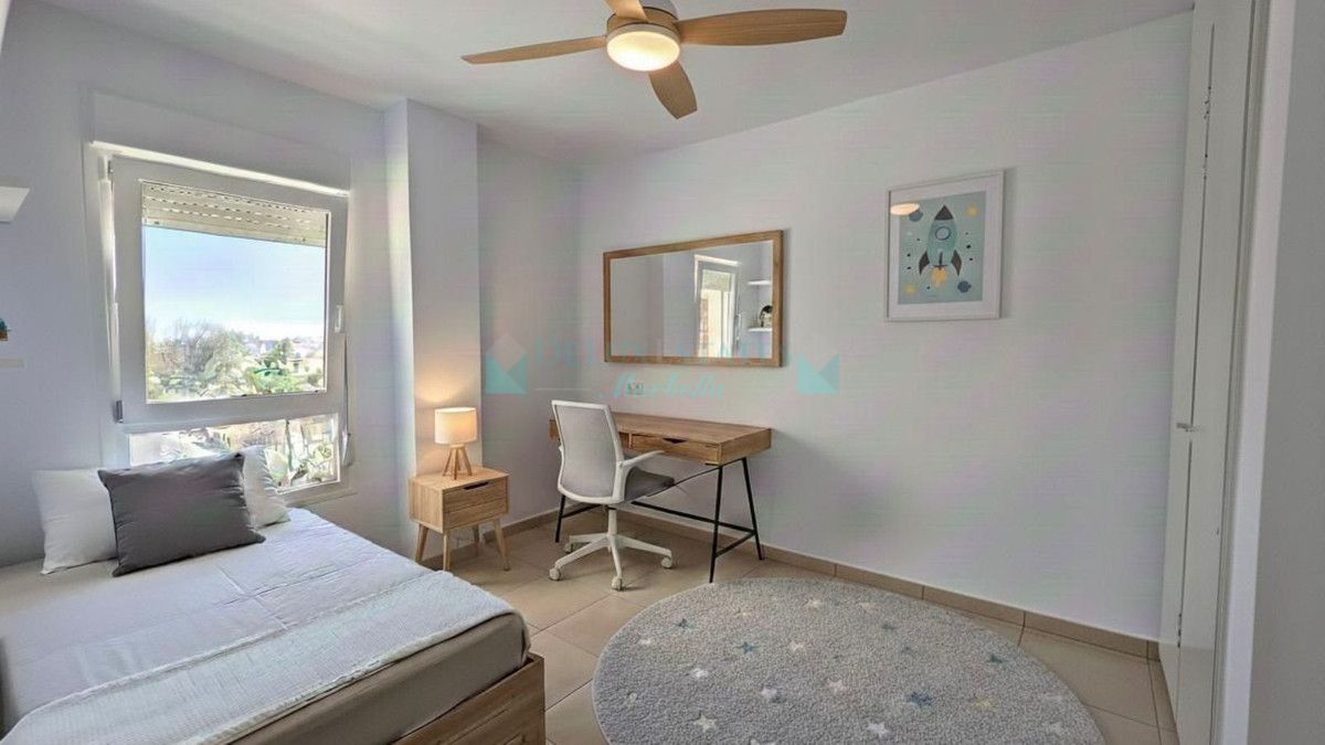 Apartment for rent in La Campana, Nueva Andalucia