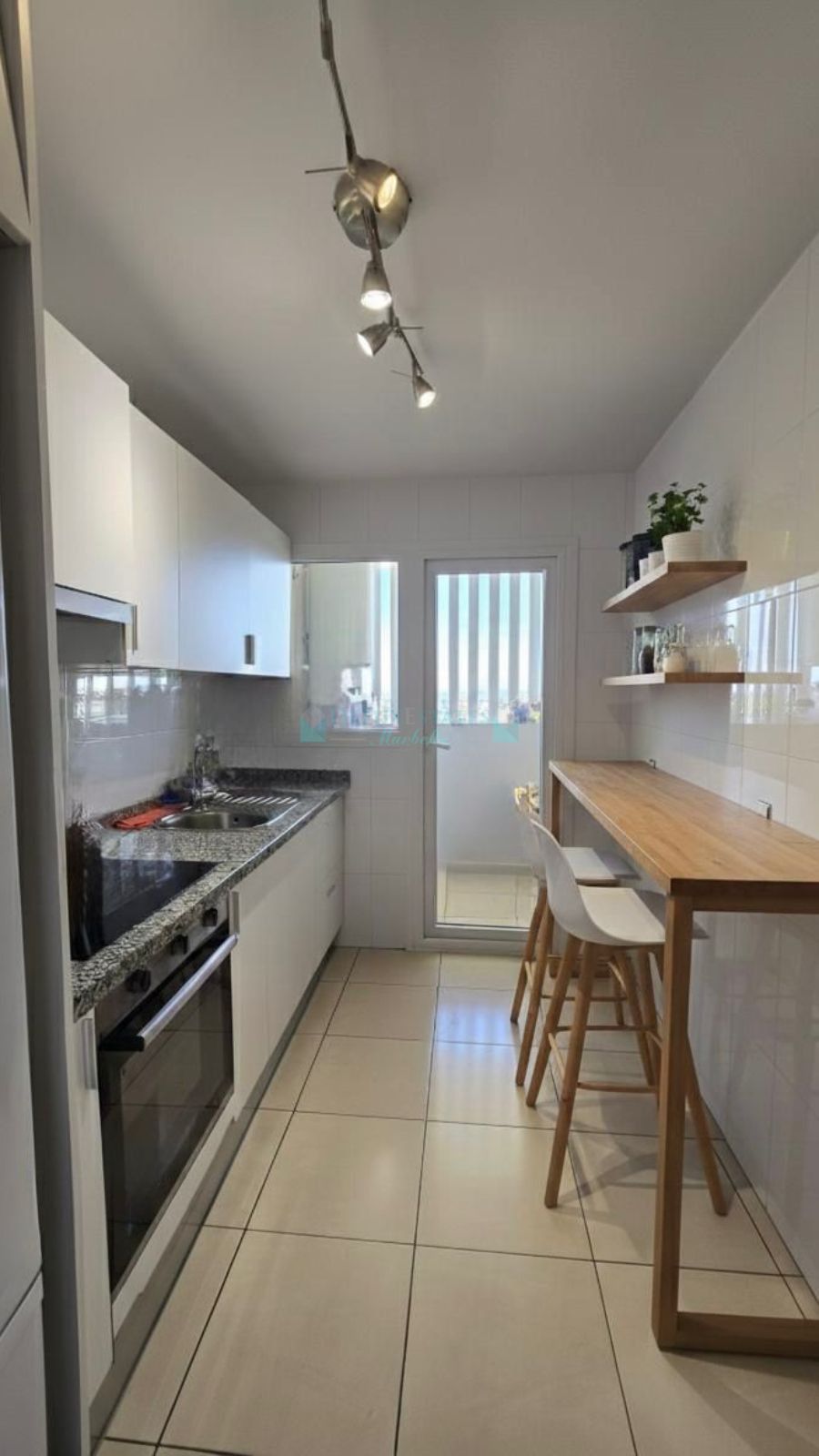 Apartment for rent in La Campana, Nueva Andalucia