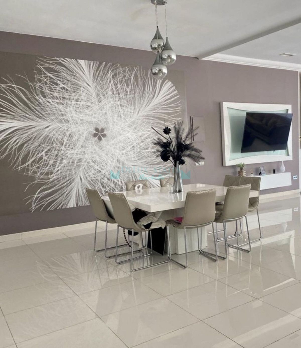 Villa for sale in Nueva Andalucia