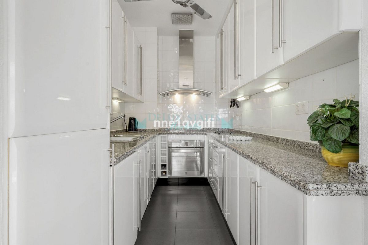 Apartment for sale in Nagüeles, Marbella Golden Mile