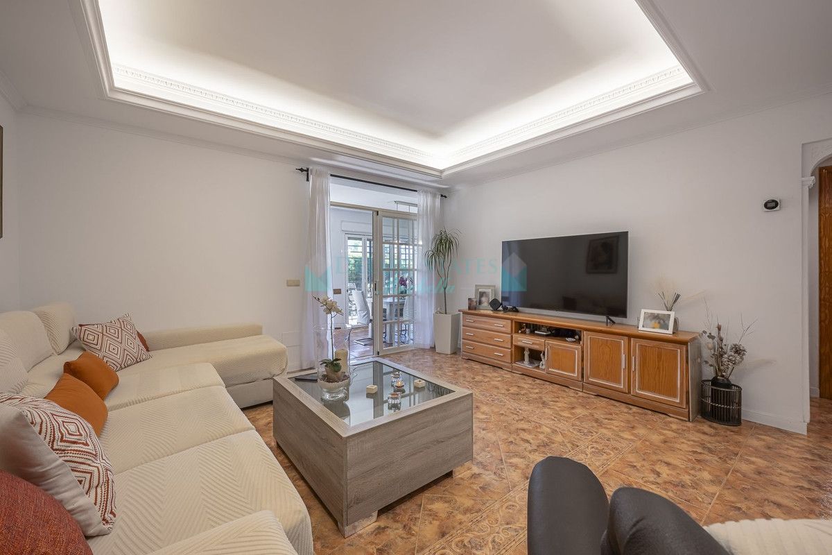 Ground Floor Apartment for sale in Nueva Andalucia