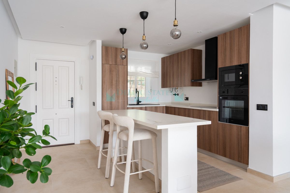 Apartment for sale in La Quinta, Benahavis