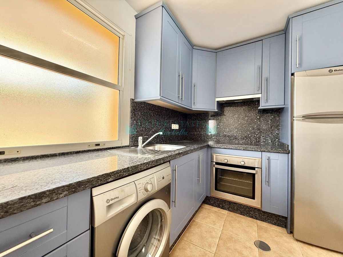 Town House for sale in Nueva Andalucia