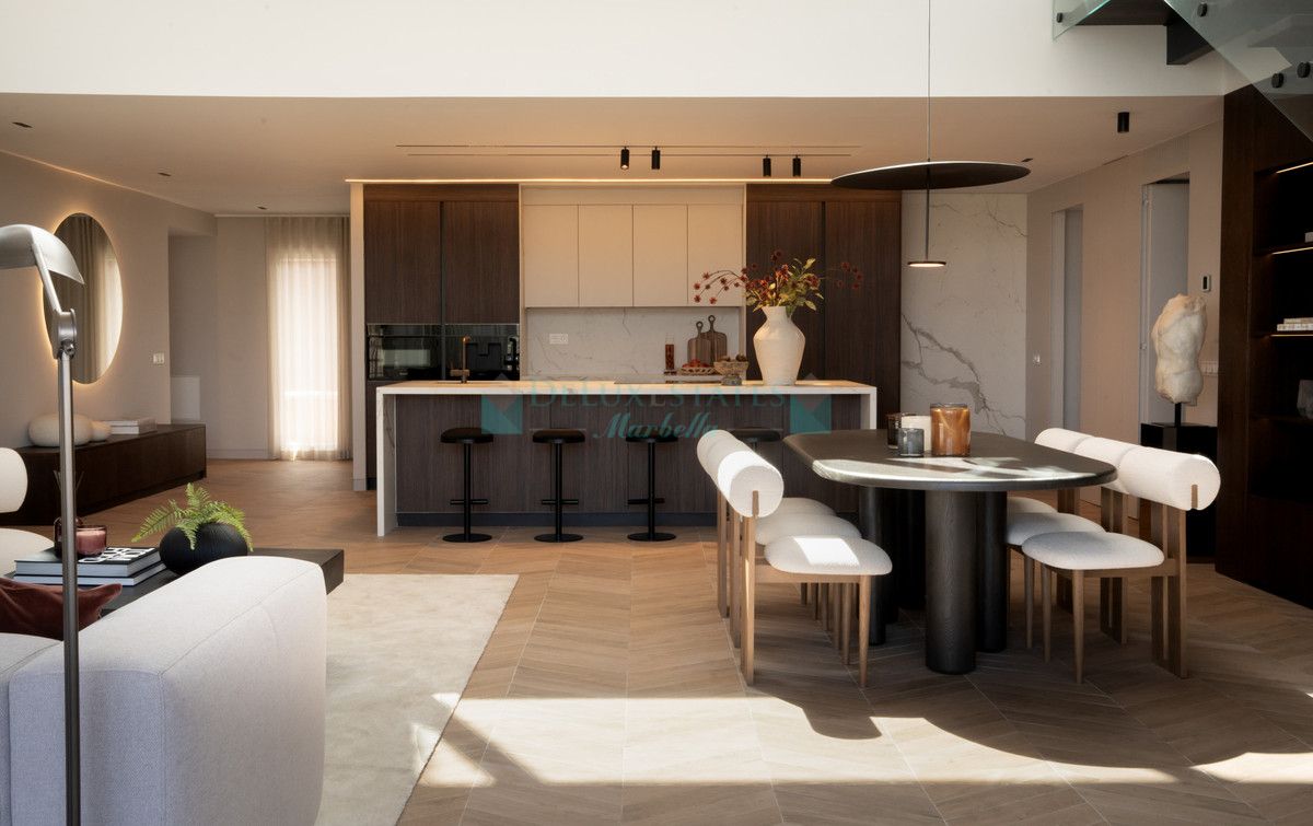 Penthouse for sale in Nueva Andalucia