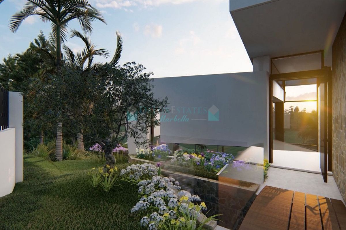 Villa for sale in Estepona