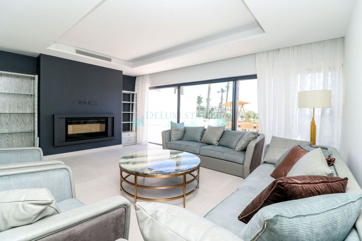 Town House for sale in Estepona