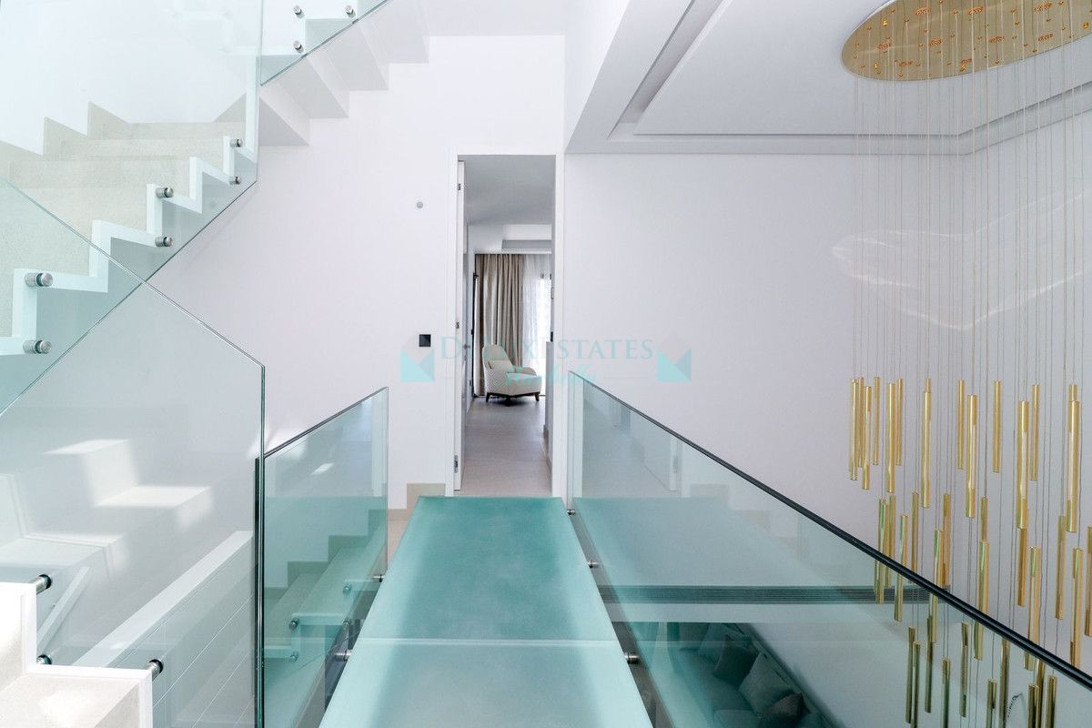 Town House for sale in Estepona