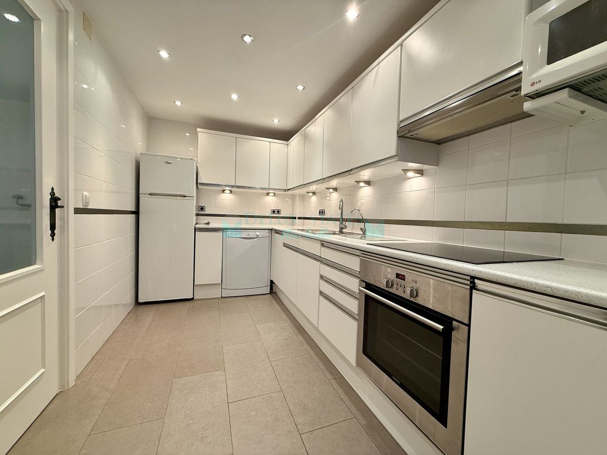 Ground Floor Apartment for sale in Marbella Golden Mile