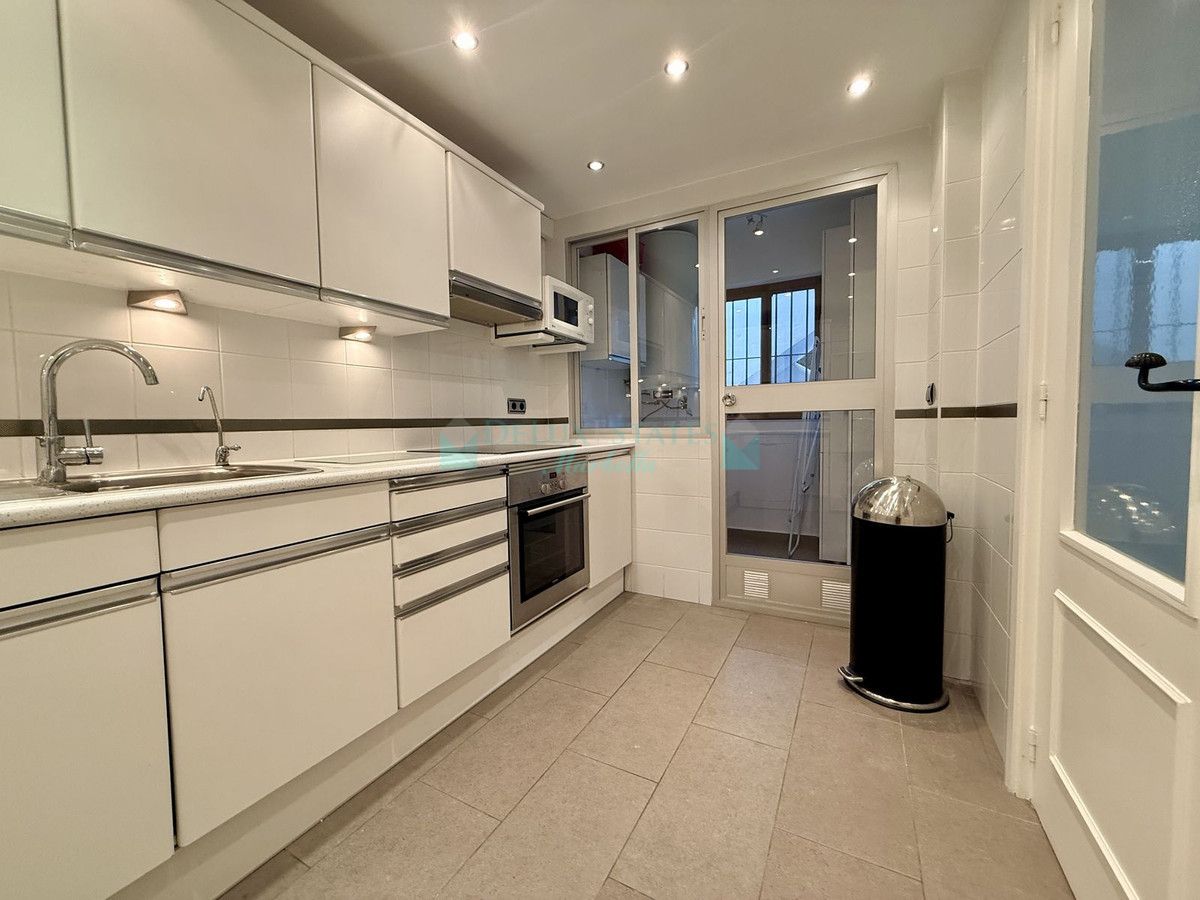 Ground Floor Apartment for sale in Marbella Golden Mile