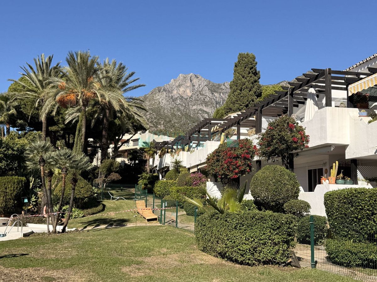 Ground Floor Apartment for sale in Marbella Golden Mile