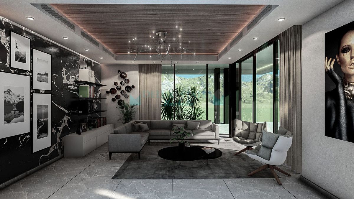 Villa for sale in Atalaya, Estepona