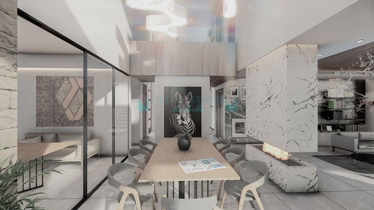 Villa for sale in Atalaya, Estepona