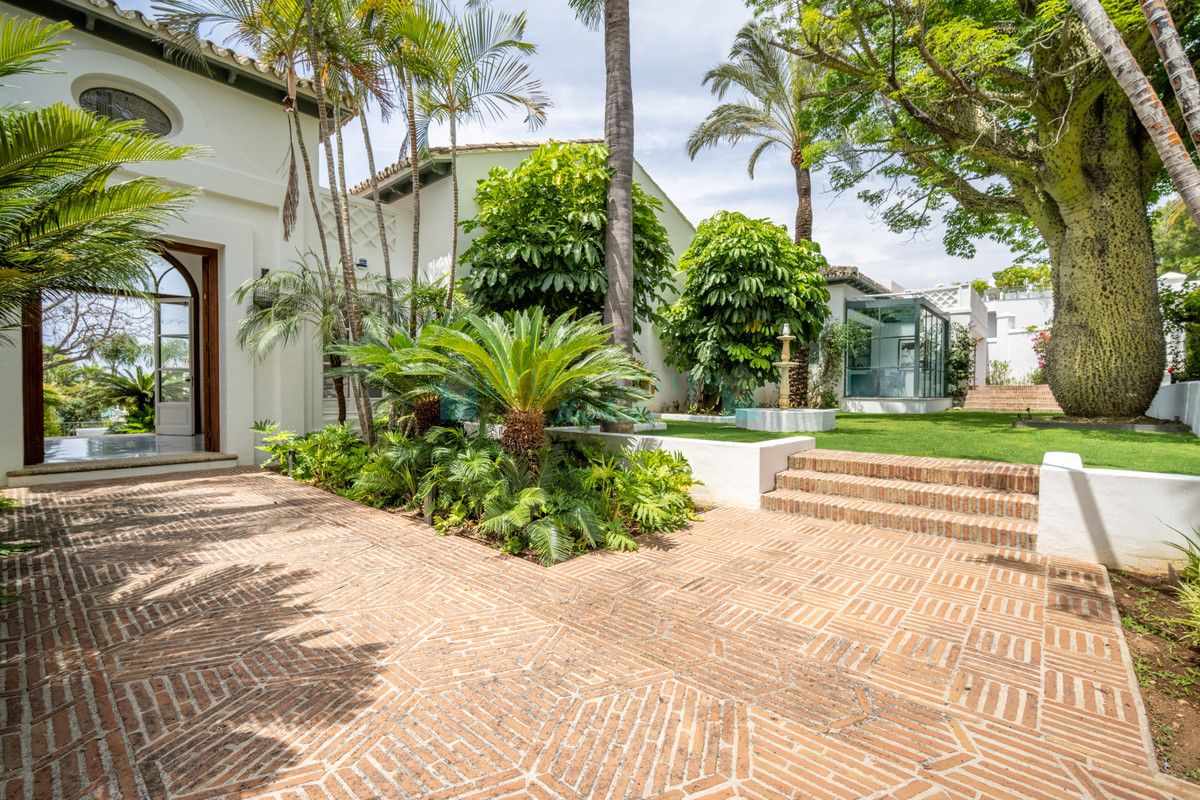 Villa for sale in Sierra Blanca, Marbella Golden Mile