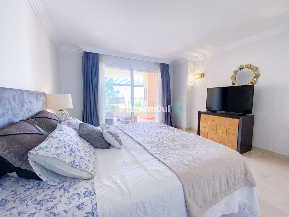 Ground Floor Apartment for sale in Nueva Andalucia