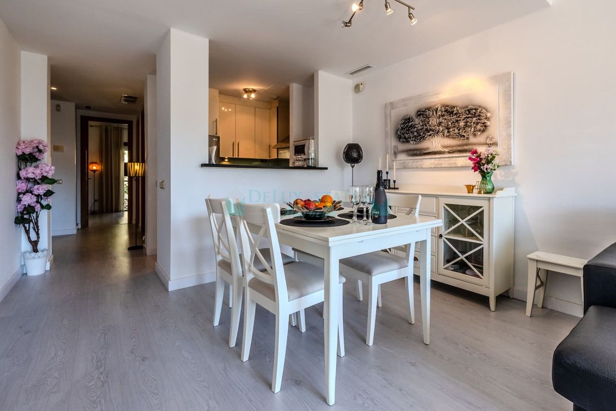 Apartamento en venta en Rio Real, Marbella Este