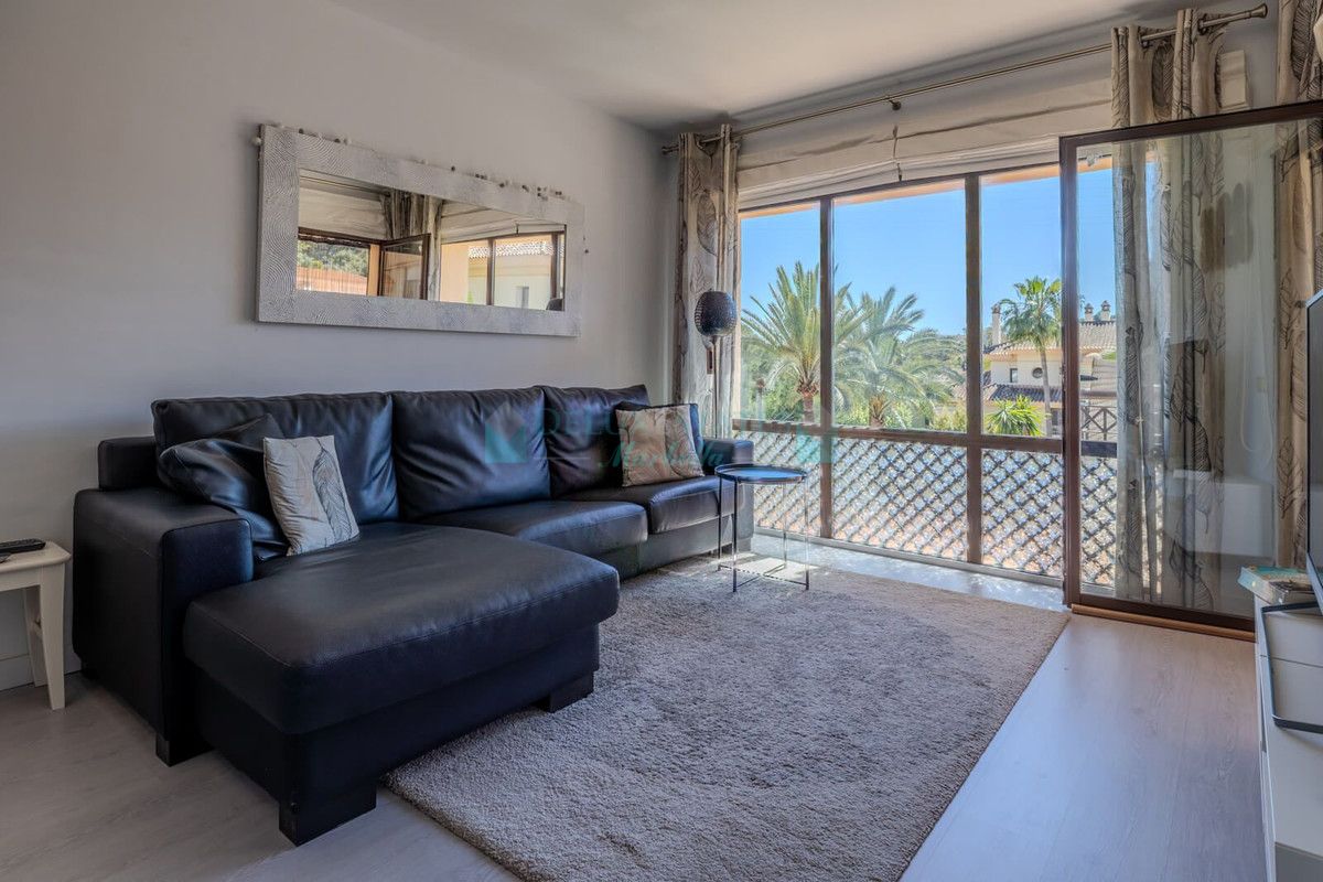 Apartamento en venta en Rio Real, Marbella Este