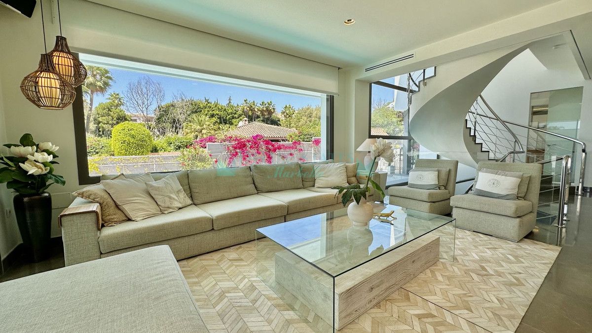 Villa for sale in Nagüeles, Marbella Golden Mile