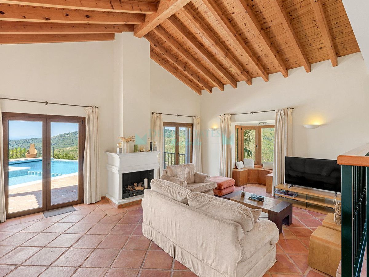 Villa en venta en Benahavis