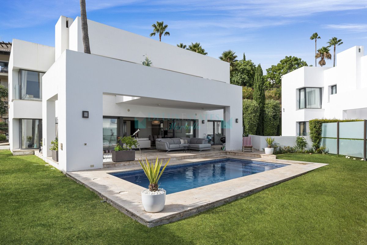 Villa en alquiler en Benahavis