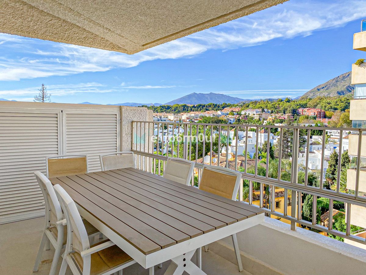 Penthouse for sale in Marbella Golden Mile