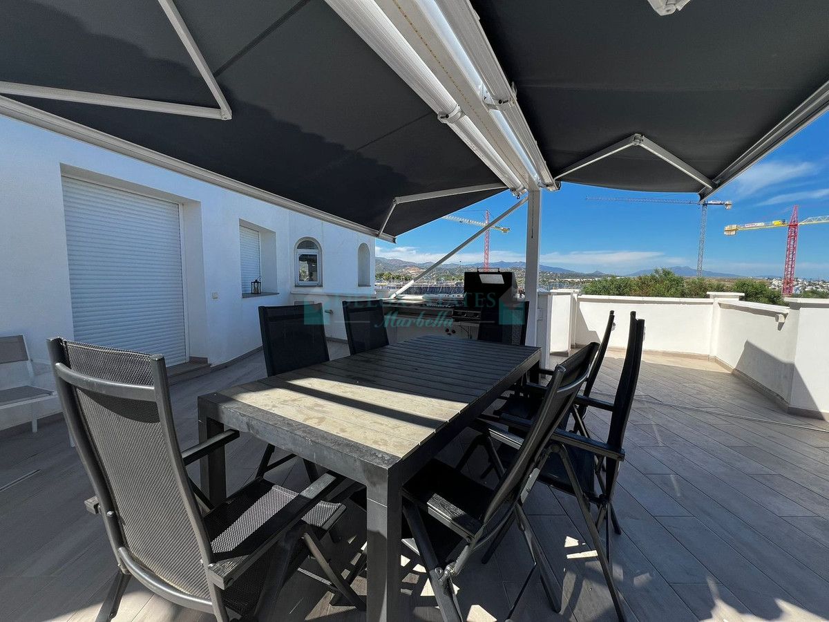 Villa for sale in Estepona