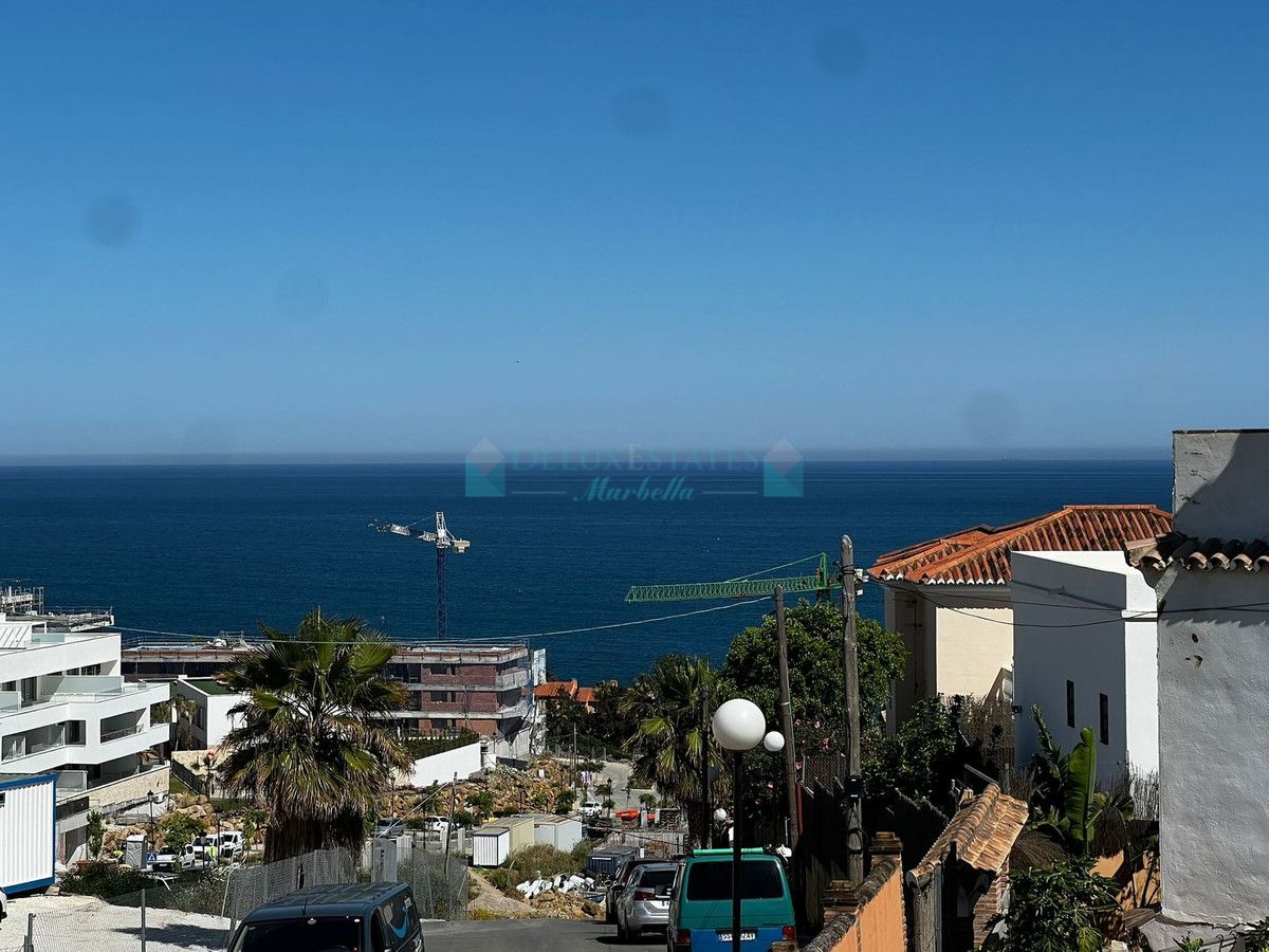 Villa for sale in Estepona