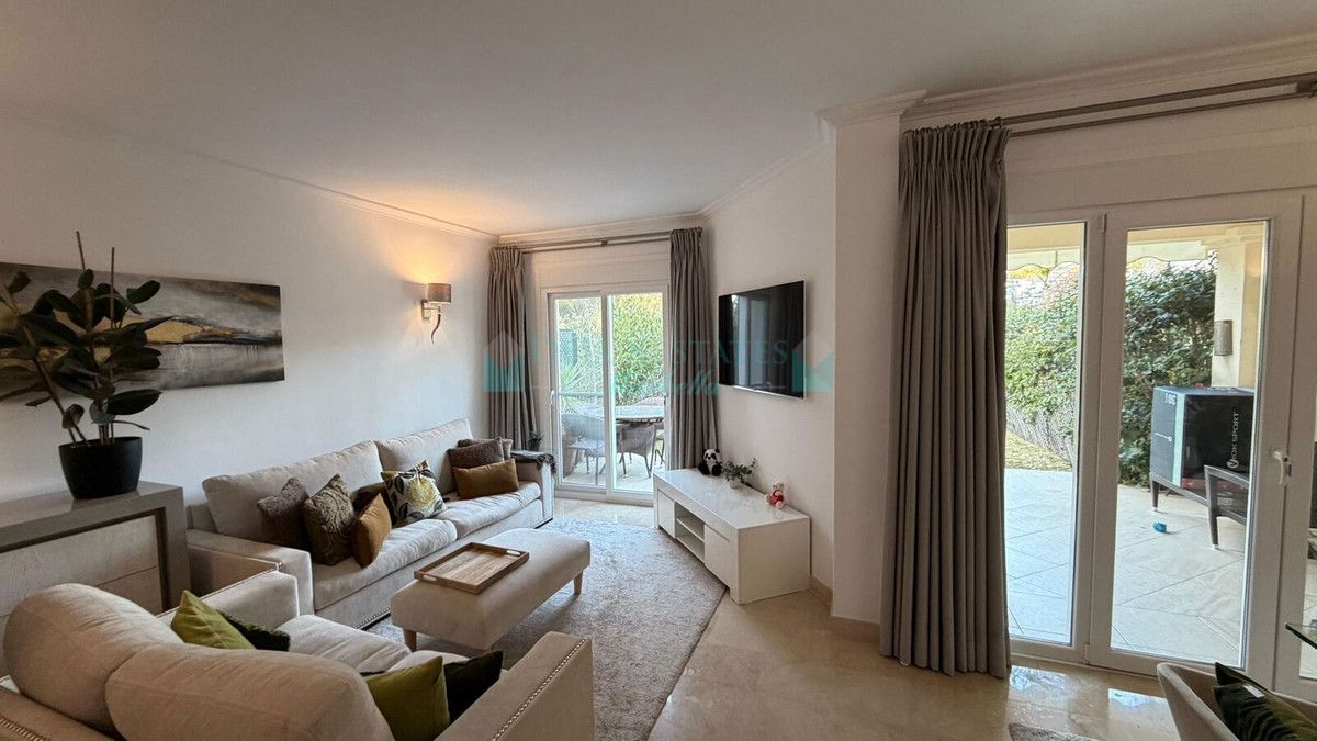 Town House for rent in La Quinta, Benahavis