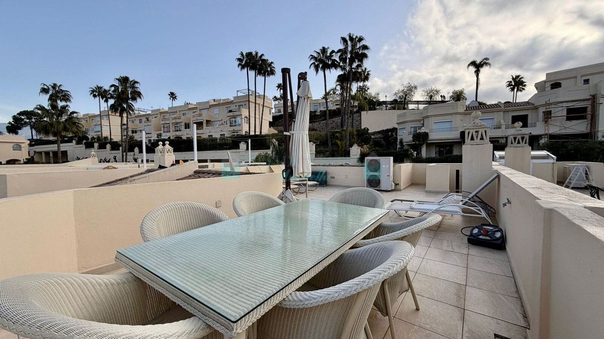 Town House for rent in La Quinta, Benahavis