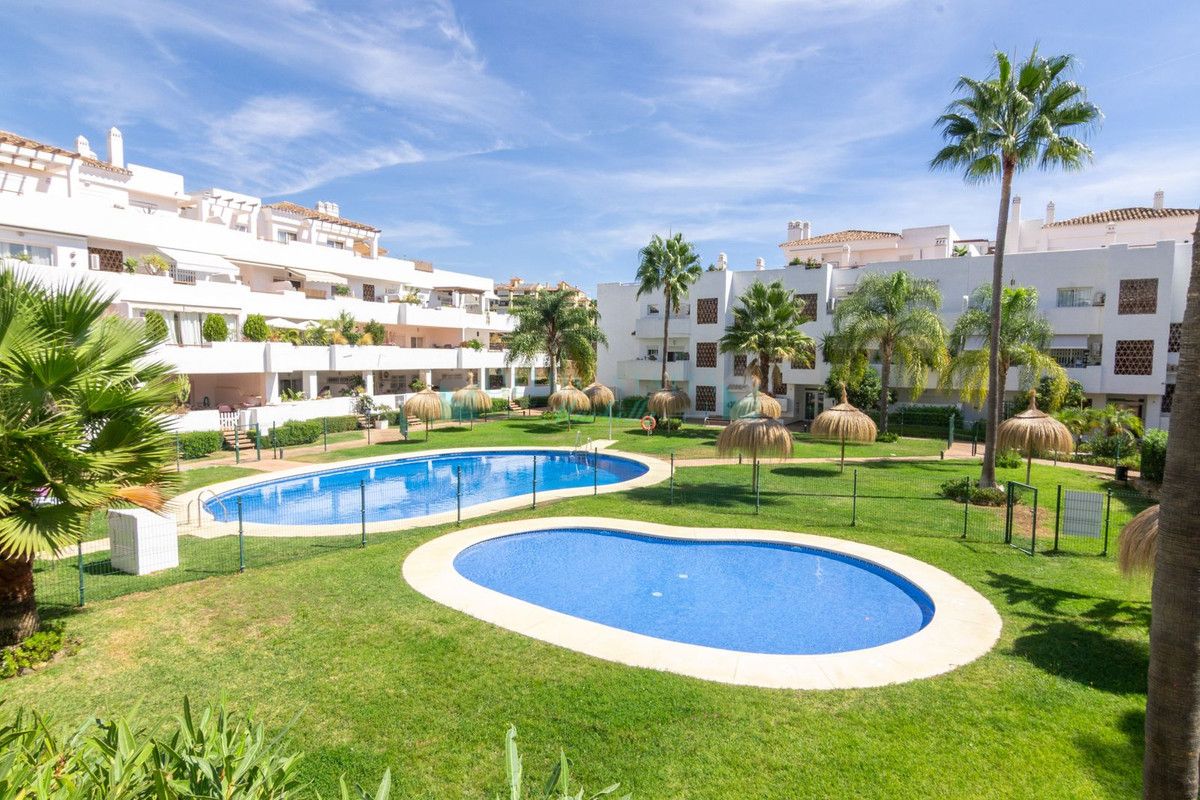 Apartamento en venta en Estepona