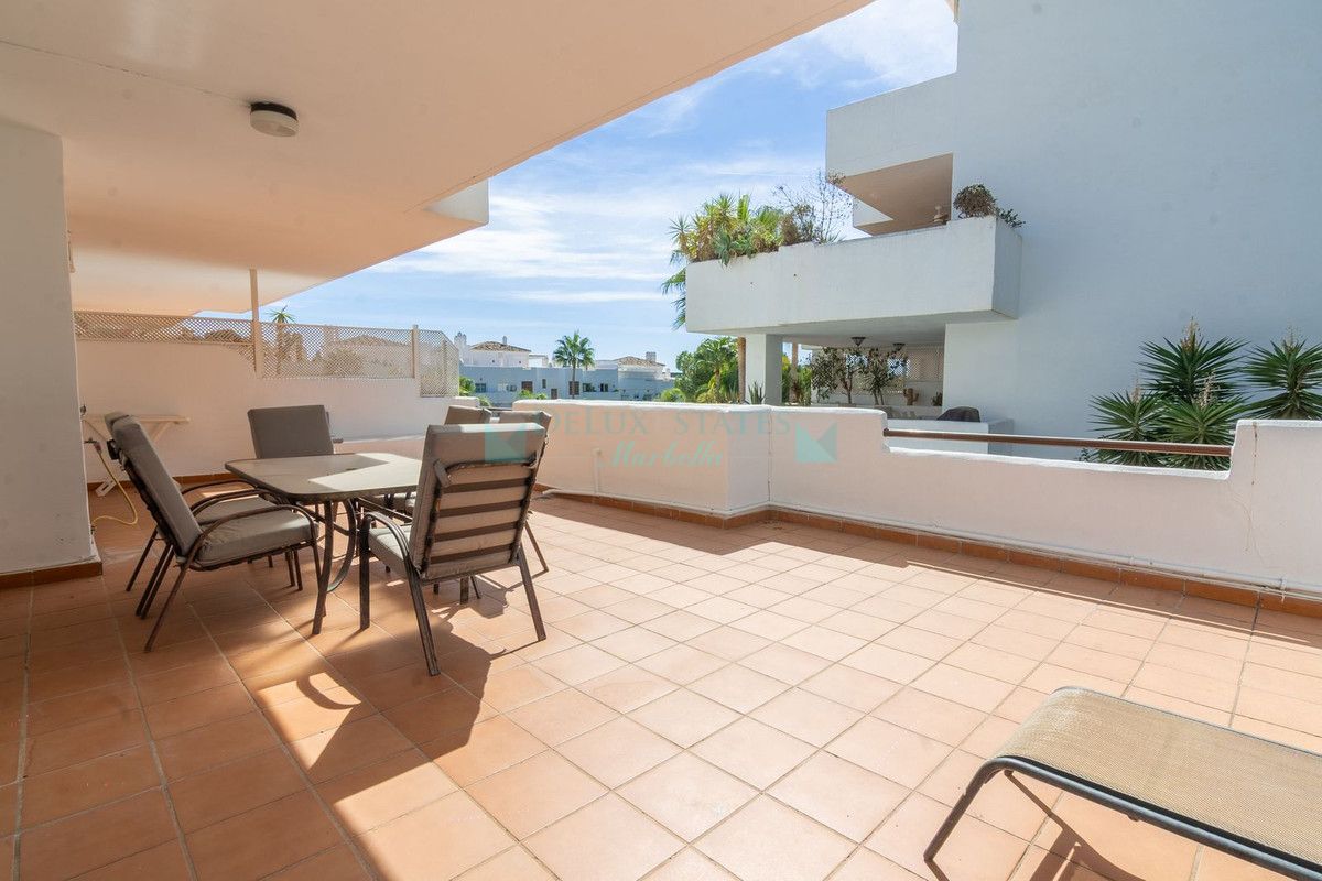 Apartamento en venta en Estepona